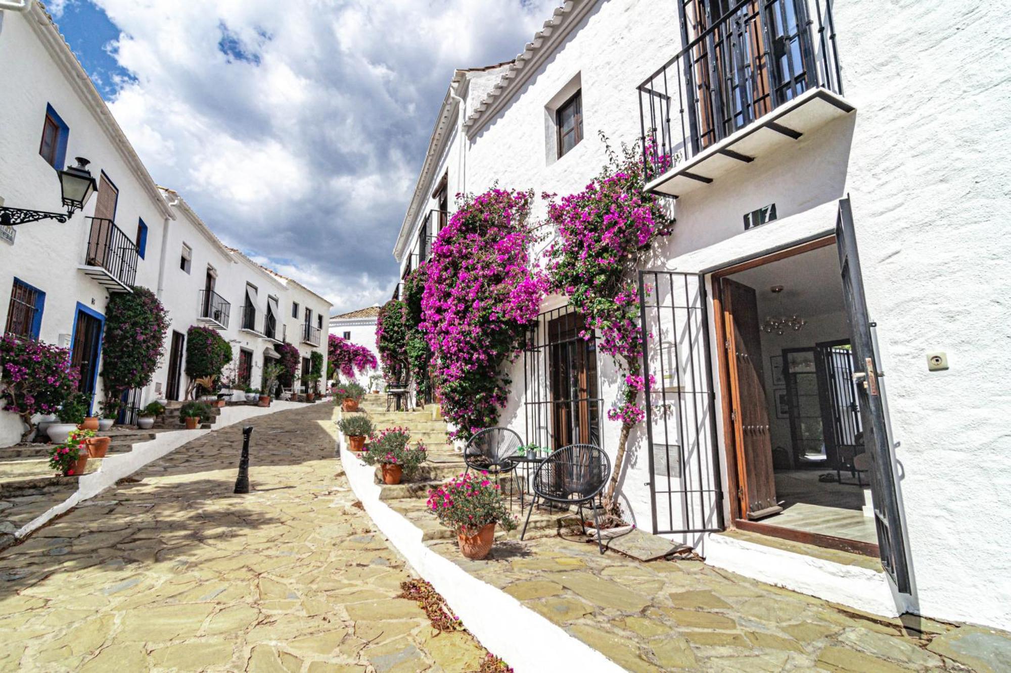 Scandinavian Style Townhouse In Nueva Andalucia Holiday home Marbella