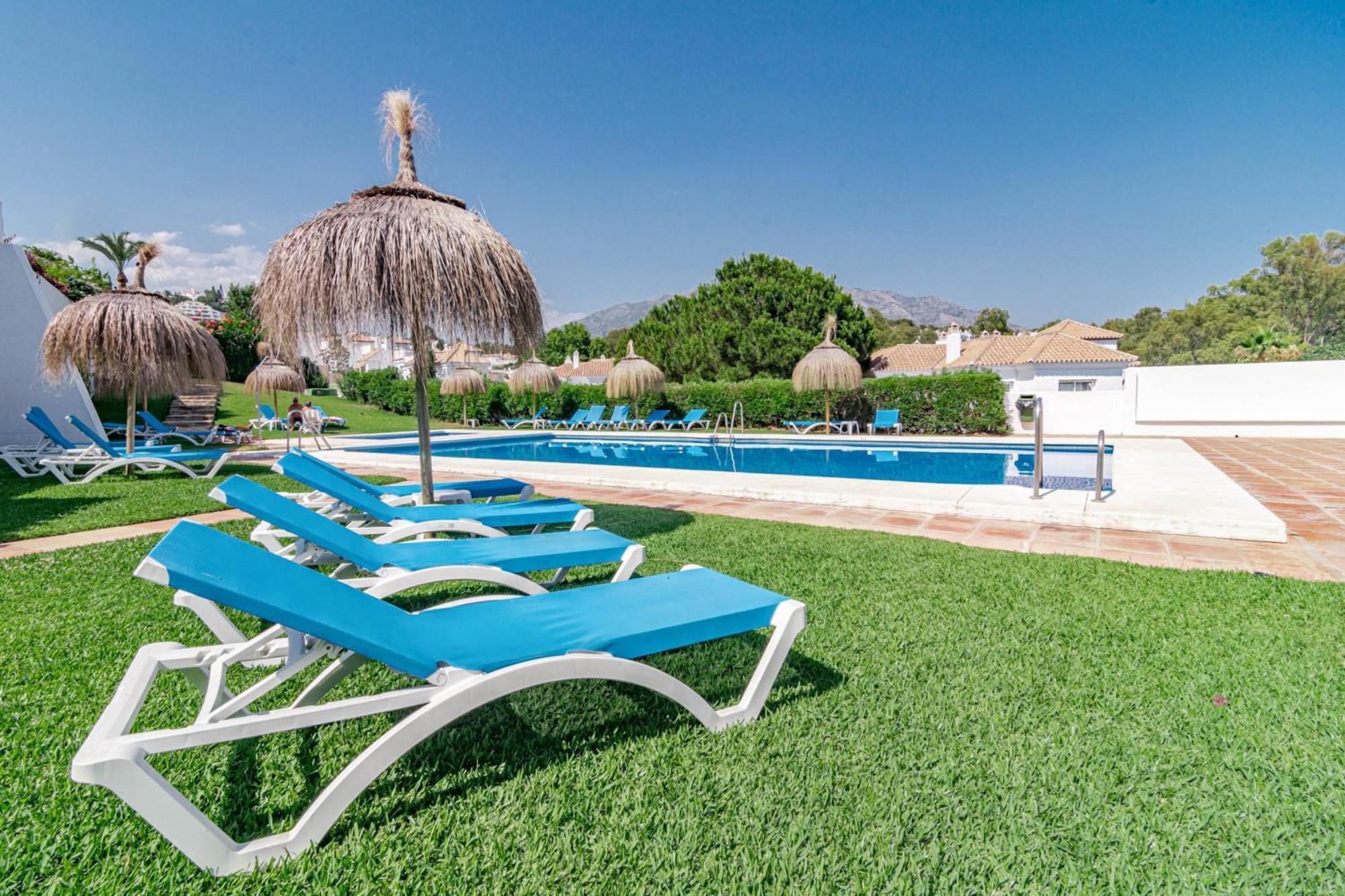 Scandinavian Style Townhouse In Nueva Andalucia Holiday home *
