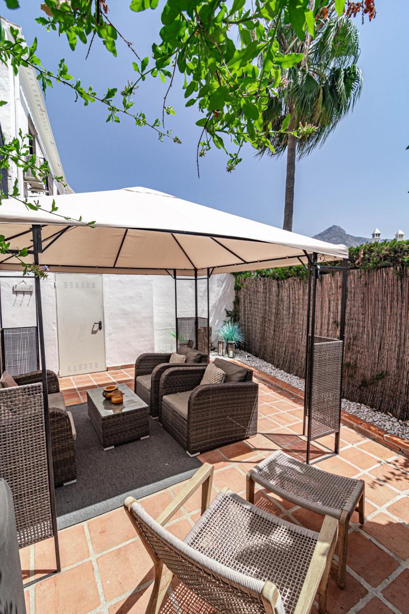 Scandinavian Style Townhouse In Nueva Andalucia Holiday home *